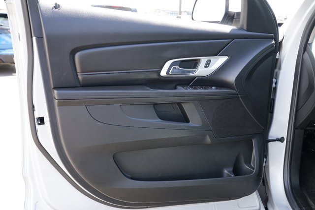 Vehicle image 14 of 27