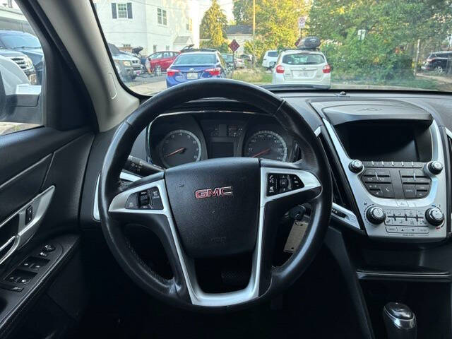 2017 GMC Terrain SLE Image 13 of 14