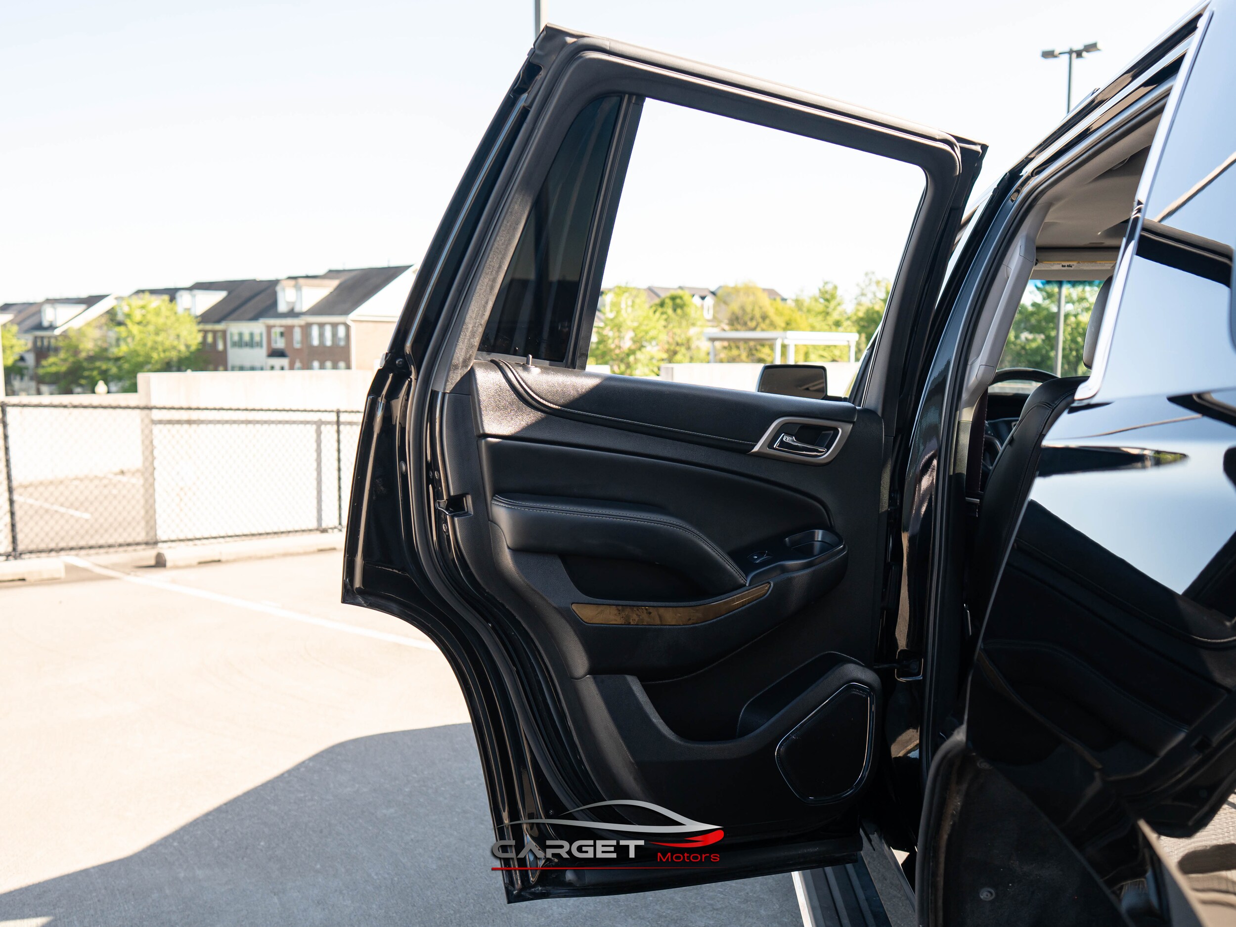 Vehicle image 43 of 53