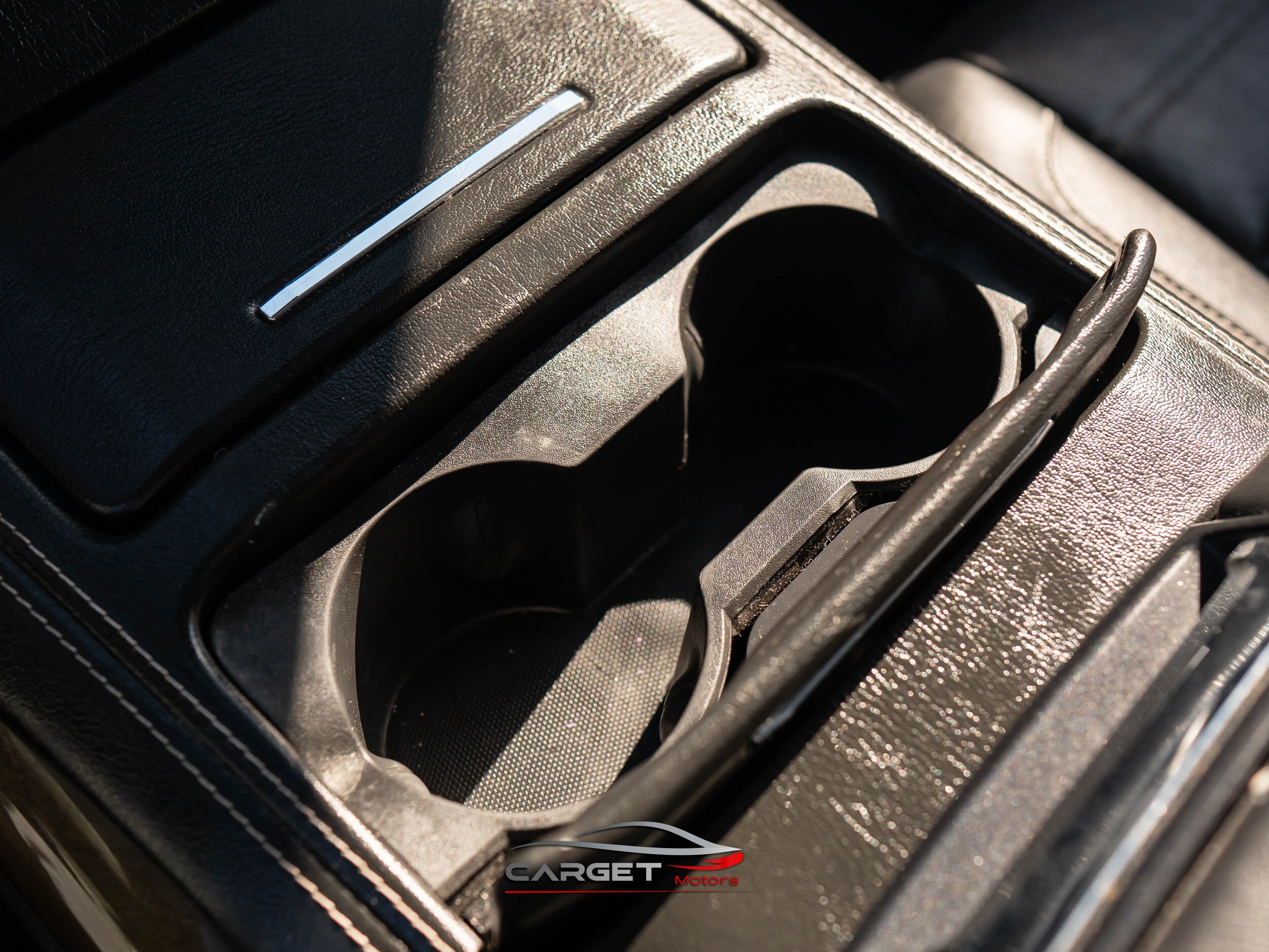 Vehicle image 35 of 53