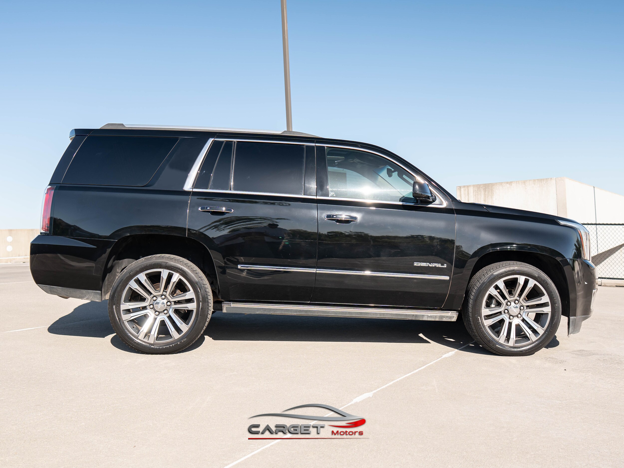 Vehicle image 4 of 53
