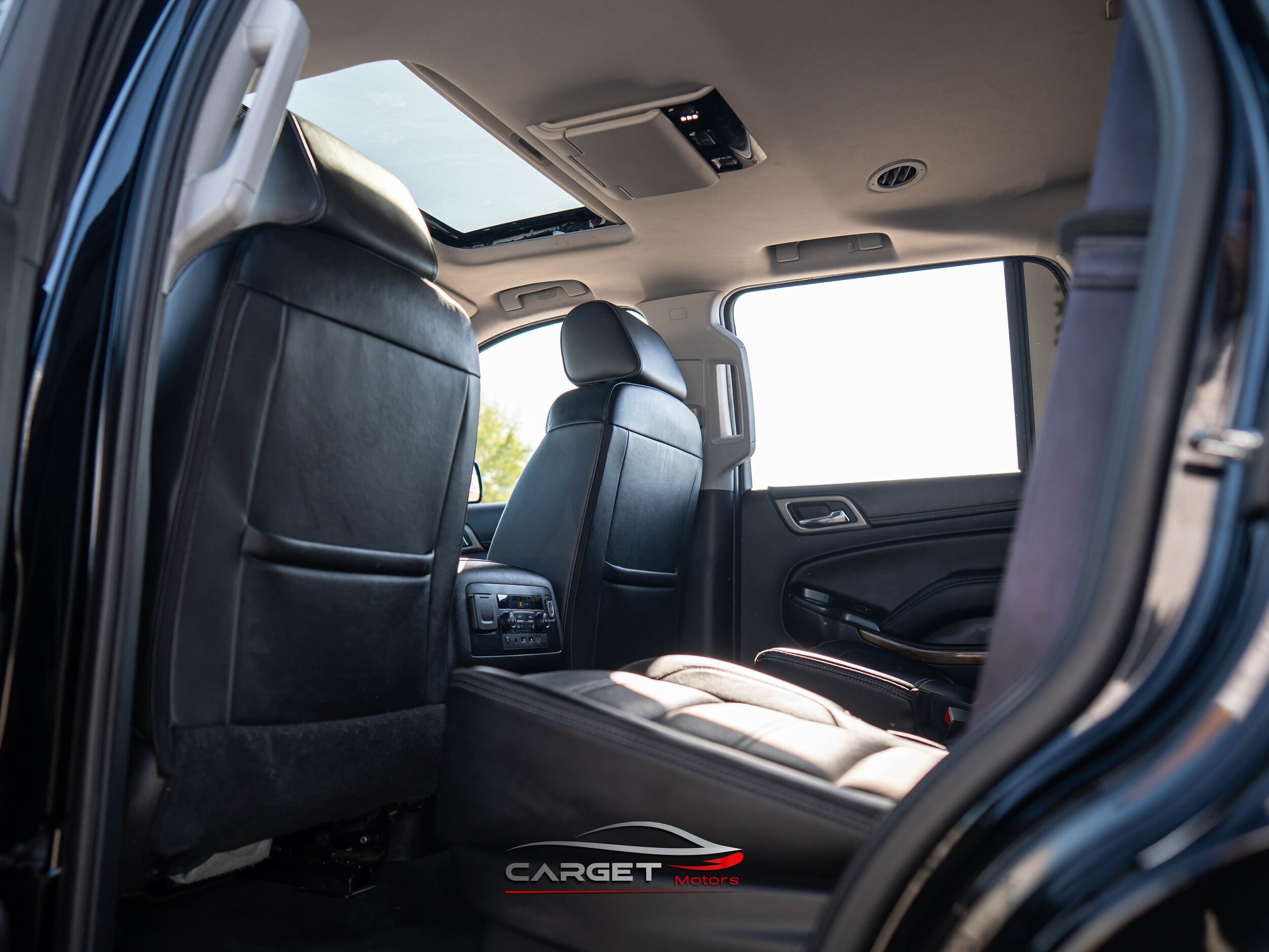 Vehicle image 22 of 53