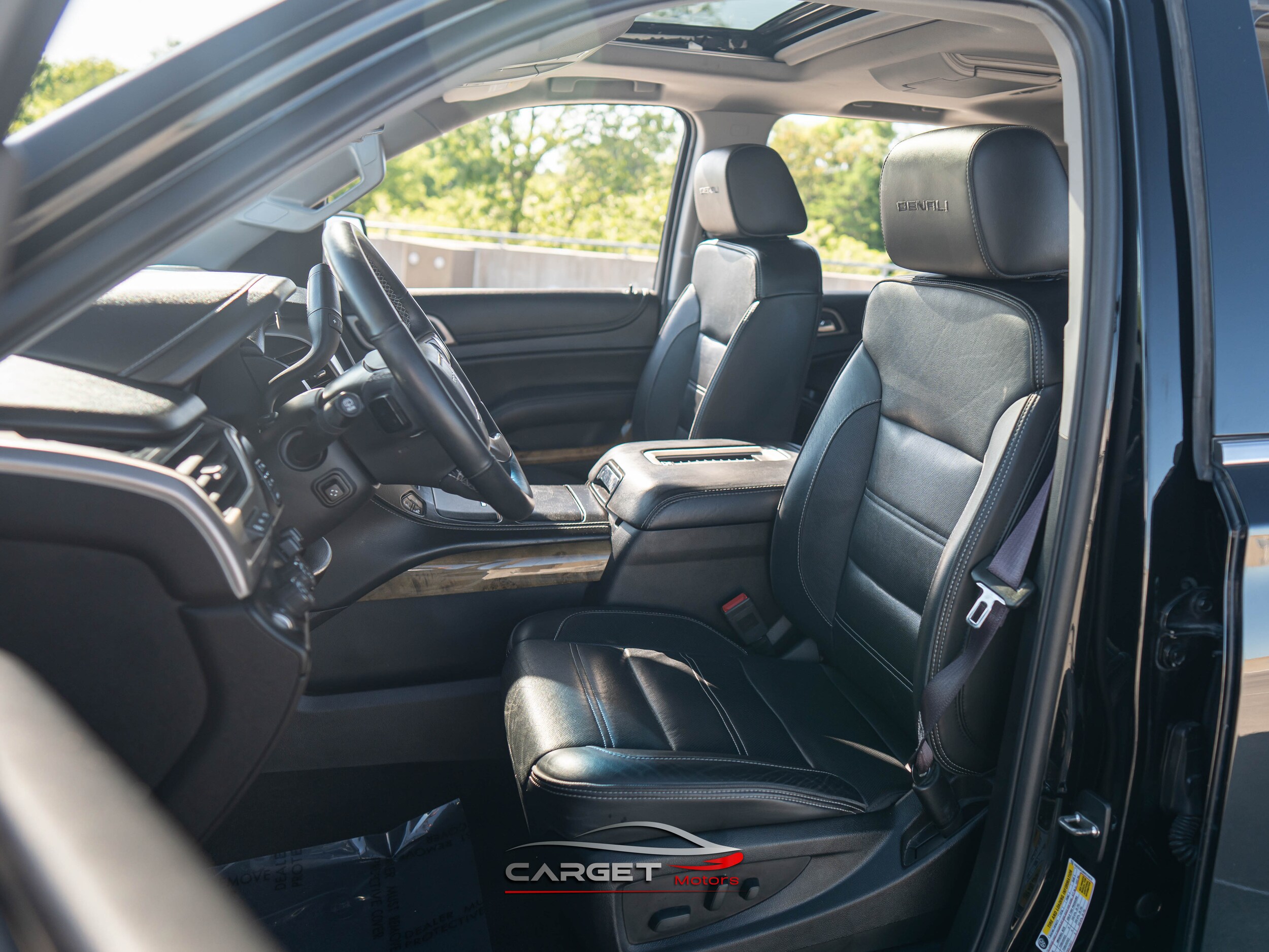 Vehicle image 16 of 53