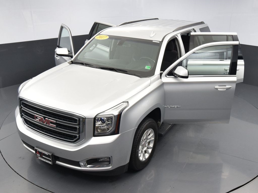 Vehicle image 15 of 38