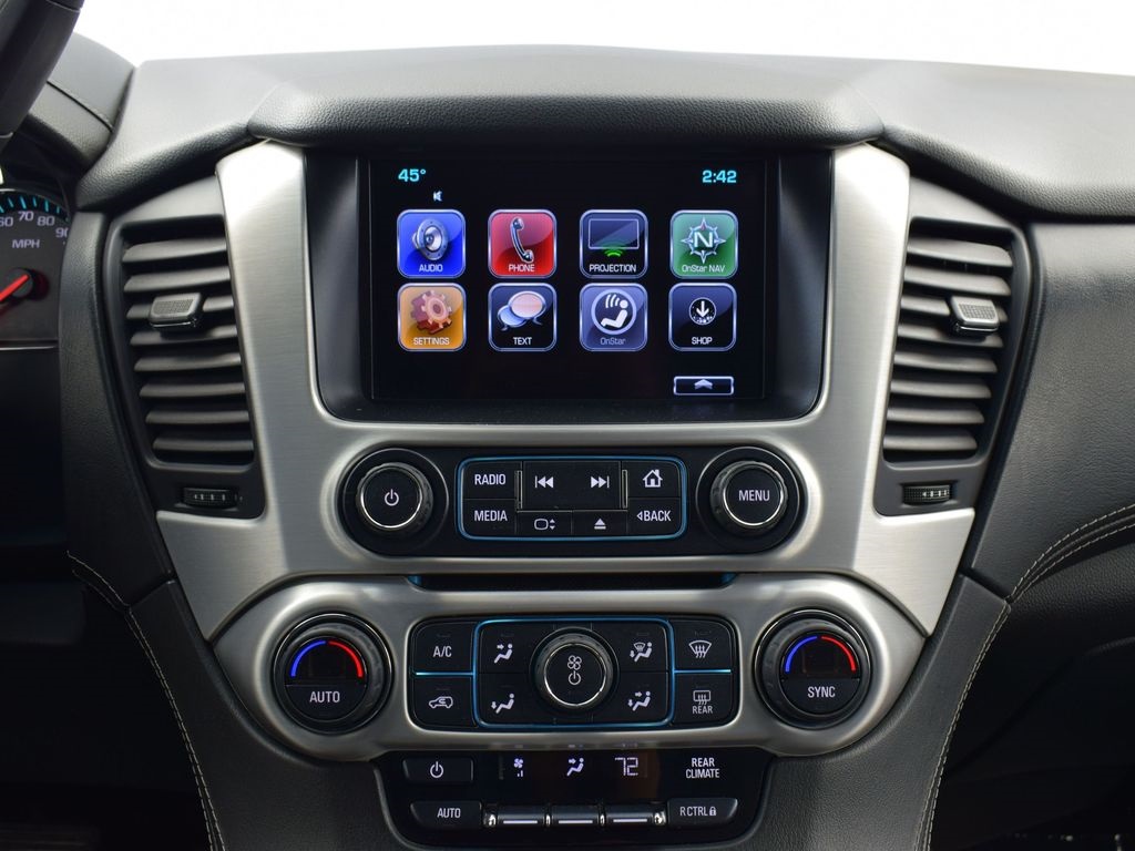 Vehicle image 27 of 38