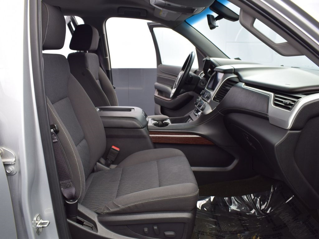 Vehicle image 35 of 38