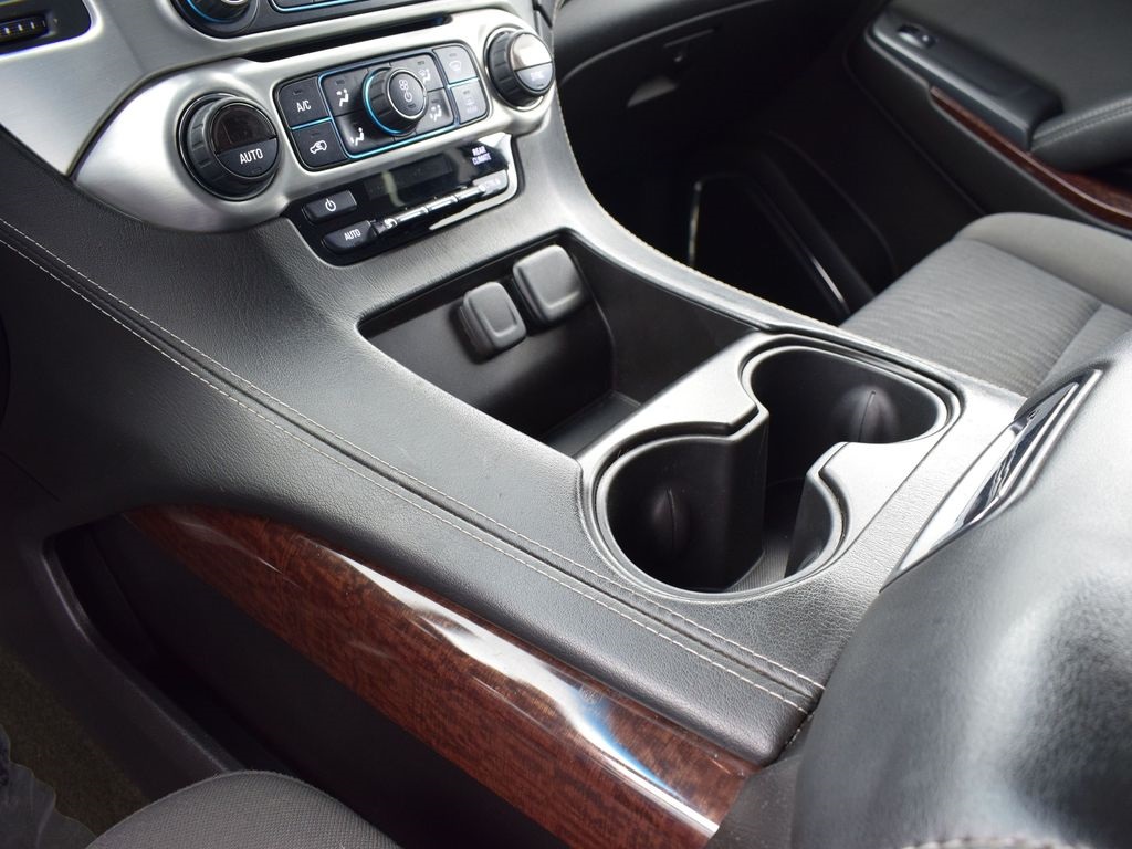 Vehicle image 23 of 38