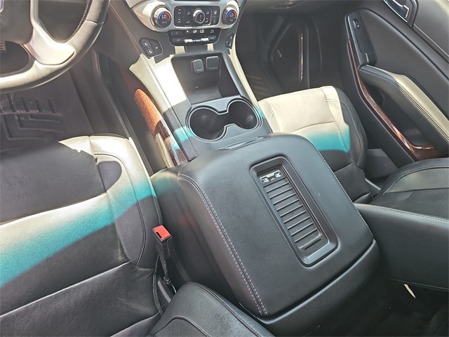 Vehicle image 23 of 26