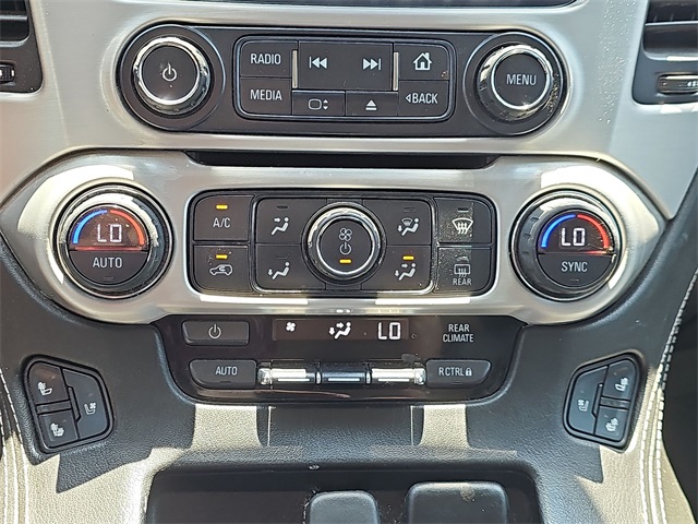 Vehicle image 24 of 26