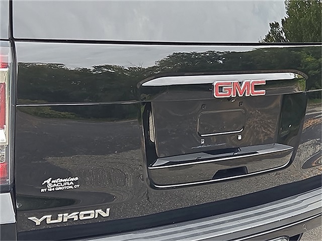 Vehicle image 21 of 25