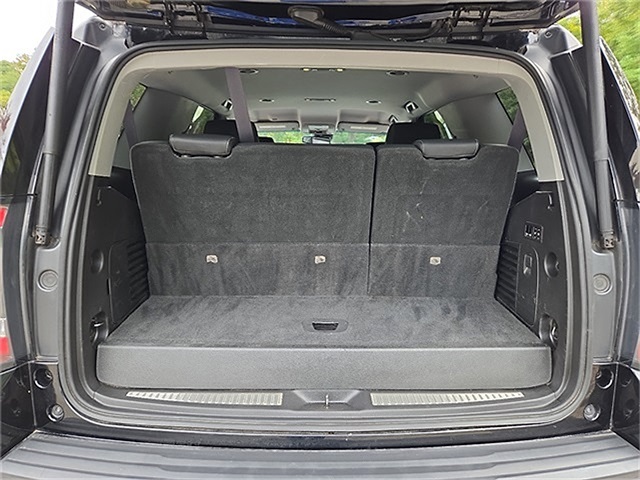 Vehicle image 10 of 25