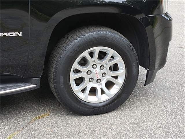Vehicle image 9 of 25
