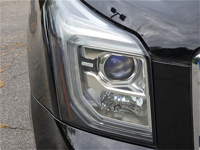 Vehicle image 17 of 25