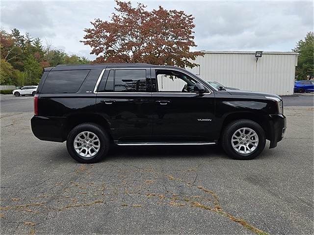 Vehicle image 4 of 25