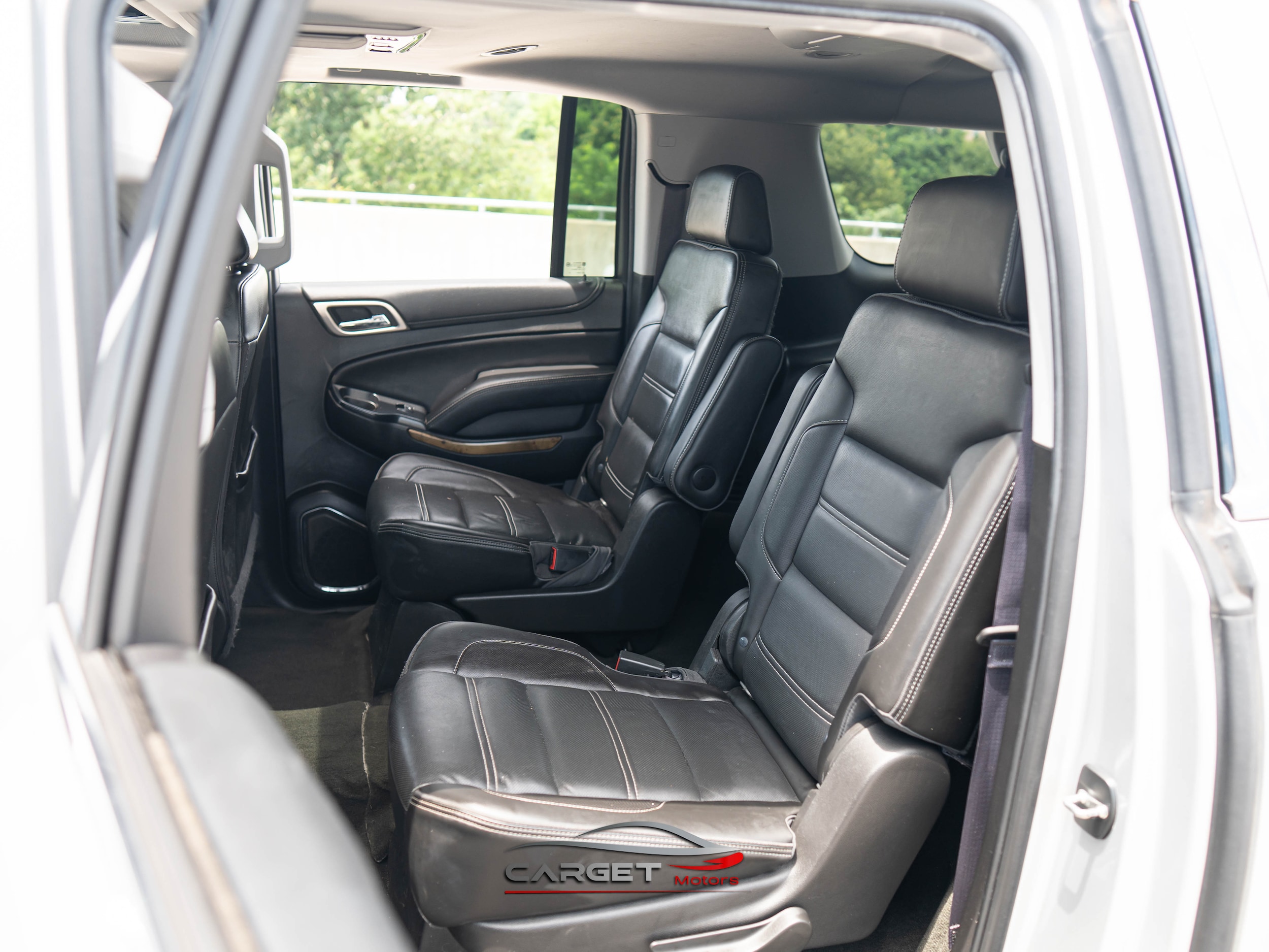 Vehicle image 18 of 54