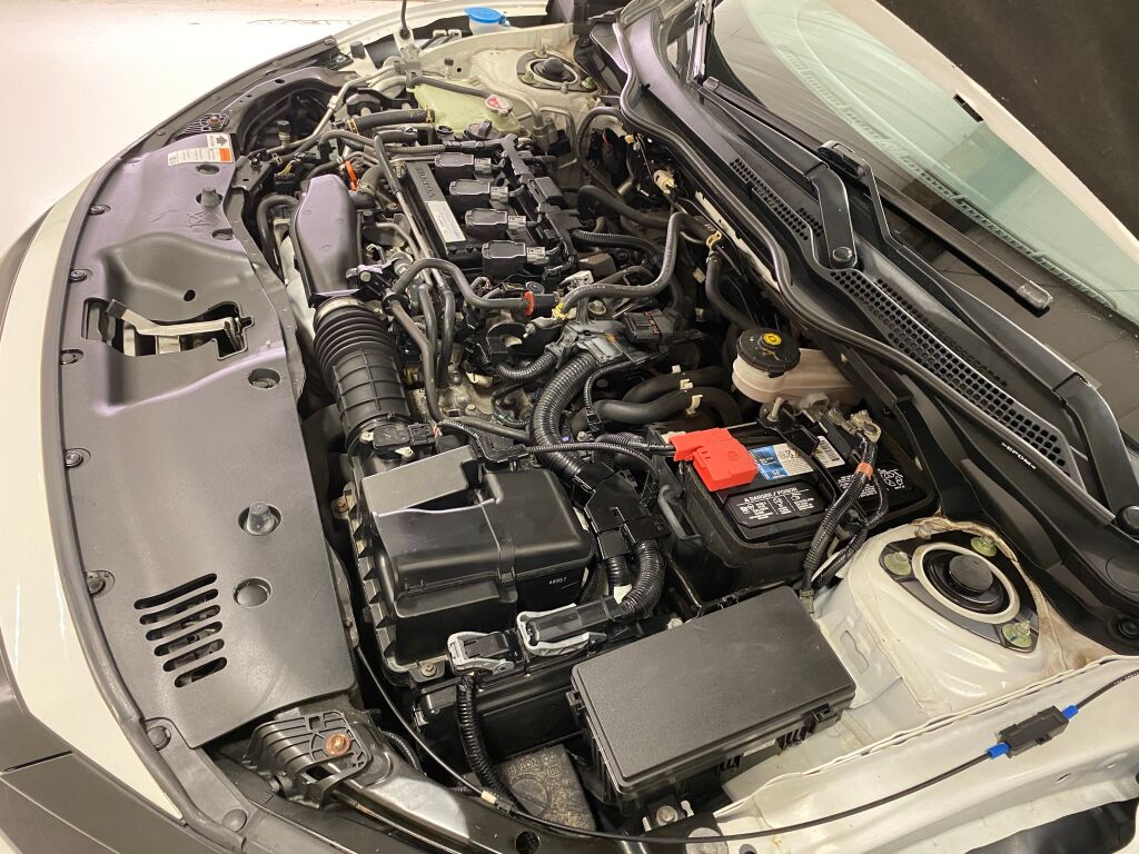 Vehicle image 14 of 35