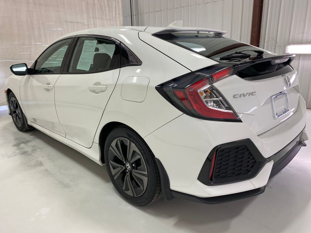 Vehicle image 11 of 35