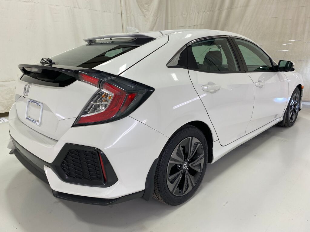 Vehicle image 9 of 35