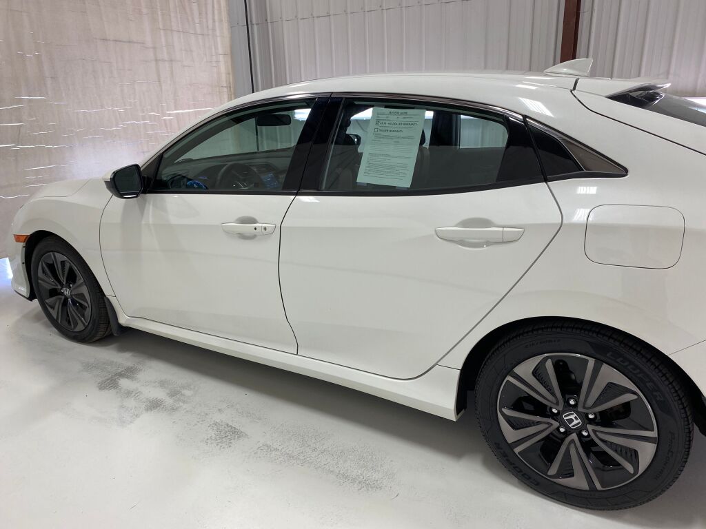 Vehicle image 12 of 35