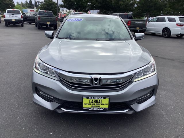 2017 Honda Accord Sport Image 2 of 40