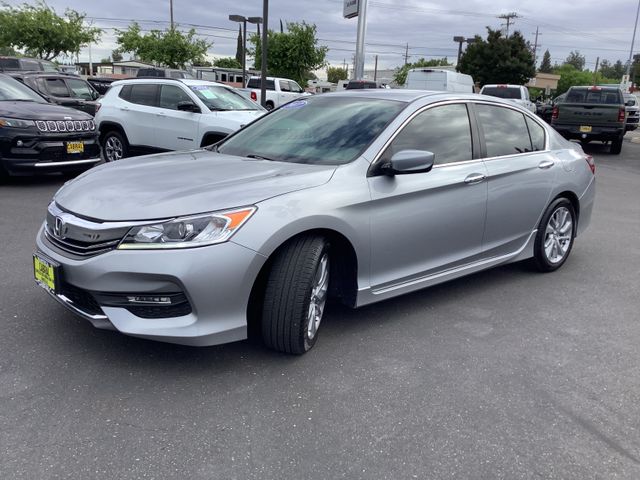 2017 Honda Accord Sport Image 1 of 40