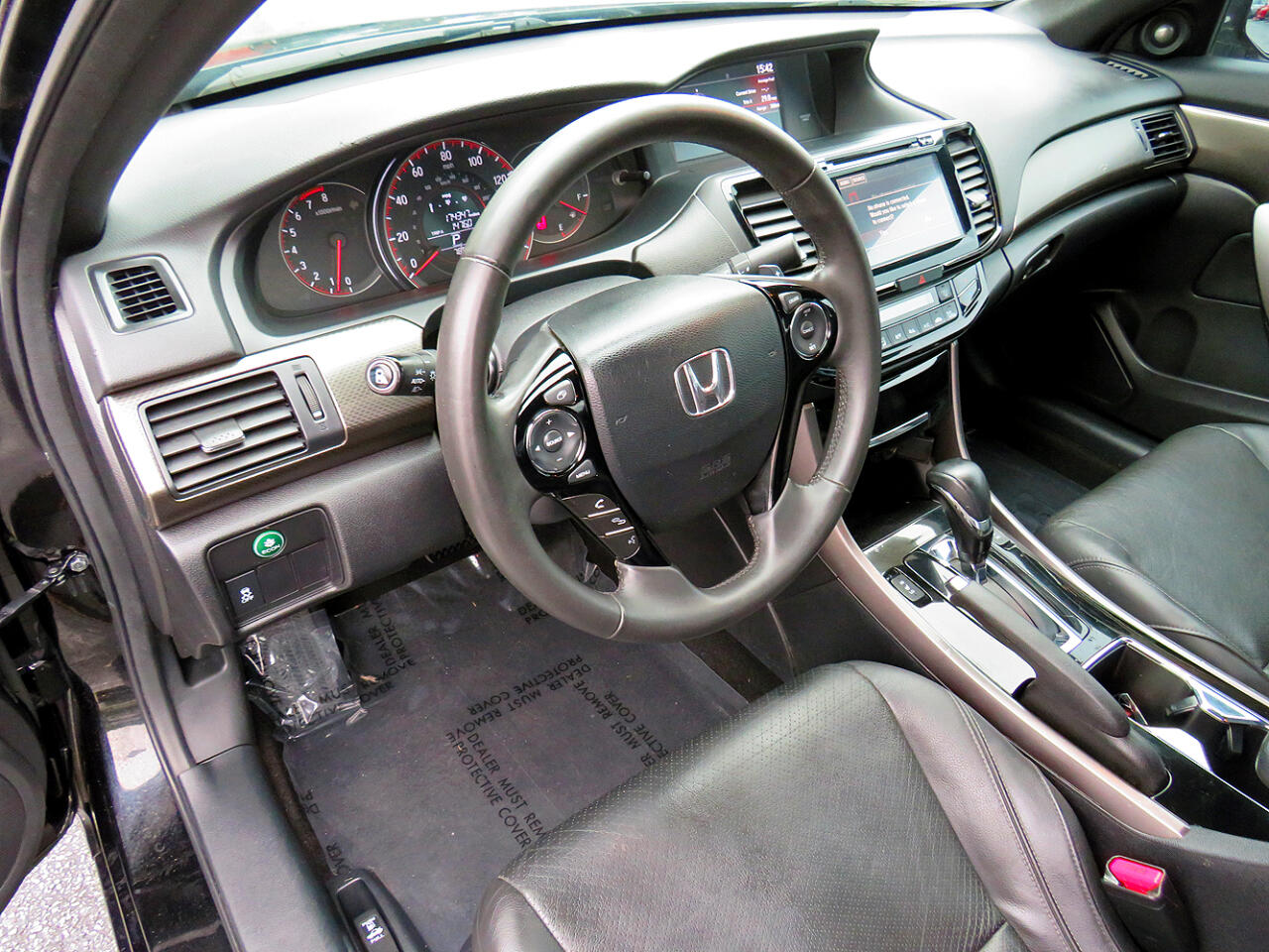 Vehicle image 16 of 34
