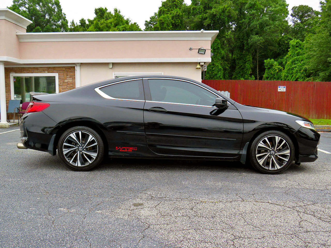 Vehicle image 4 of 34