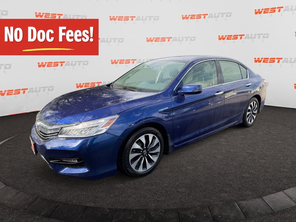 2017 Honda Accord Hybrid Touring Image 1 of 44