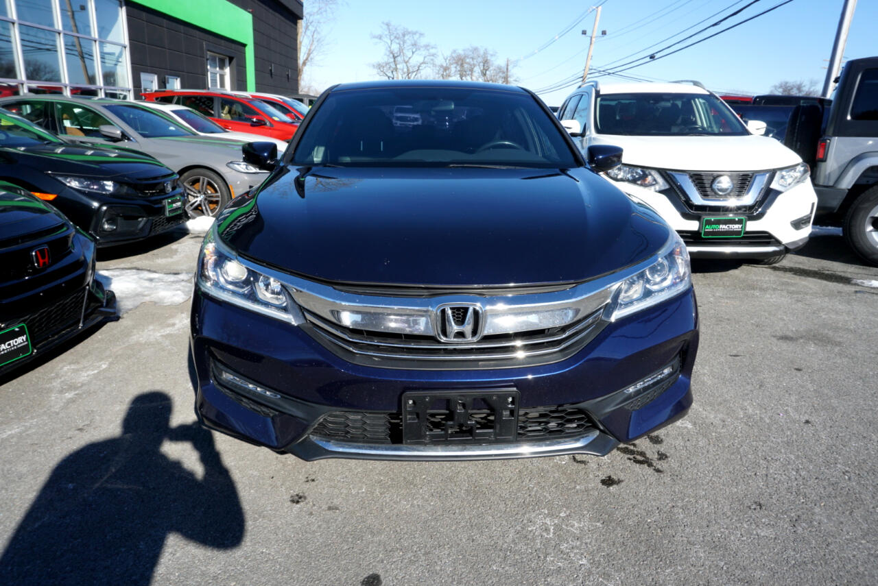 Vehicle image 4 of 13
