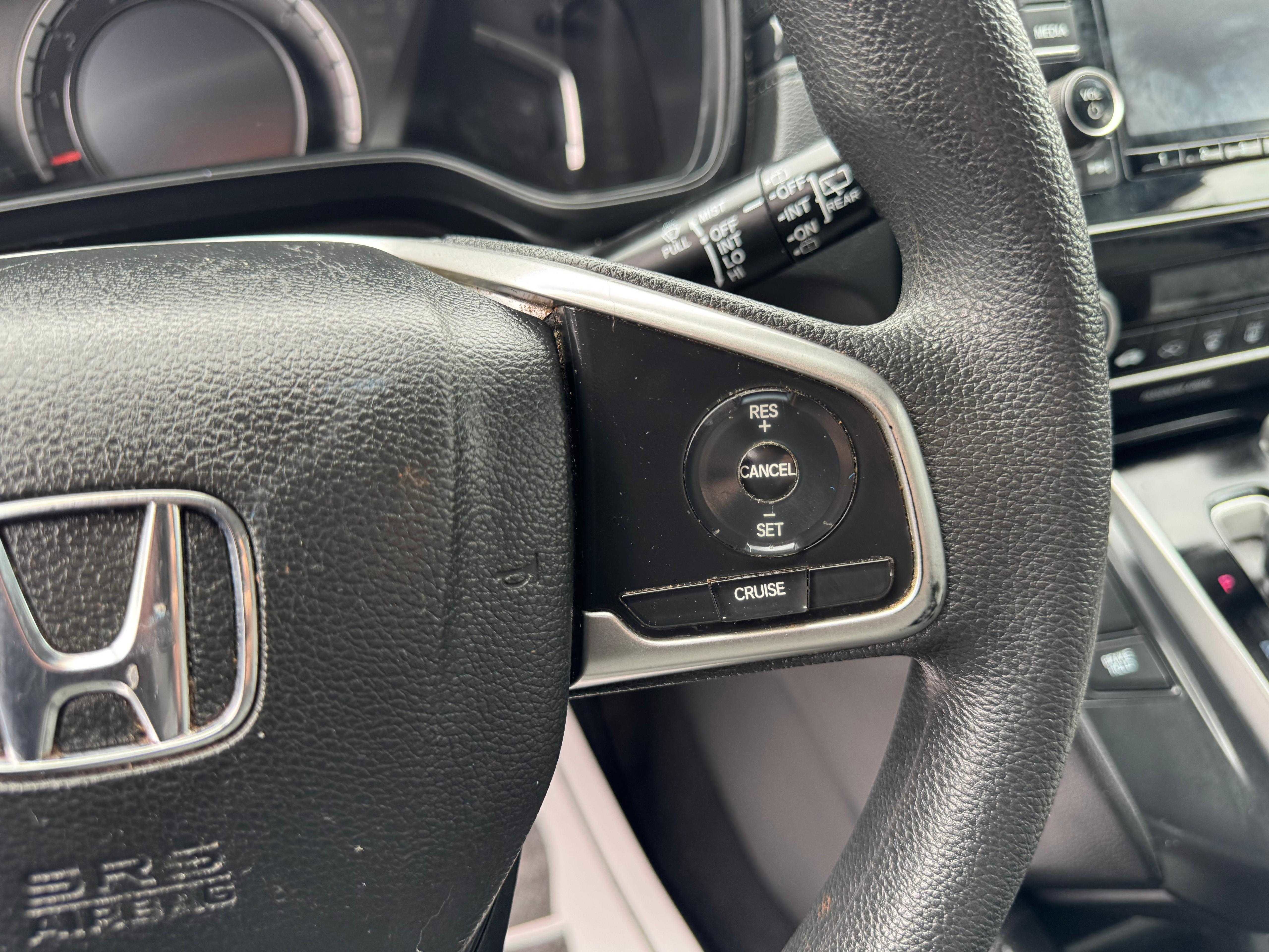 Vehicle image 28 of 63