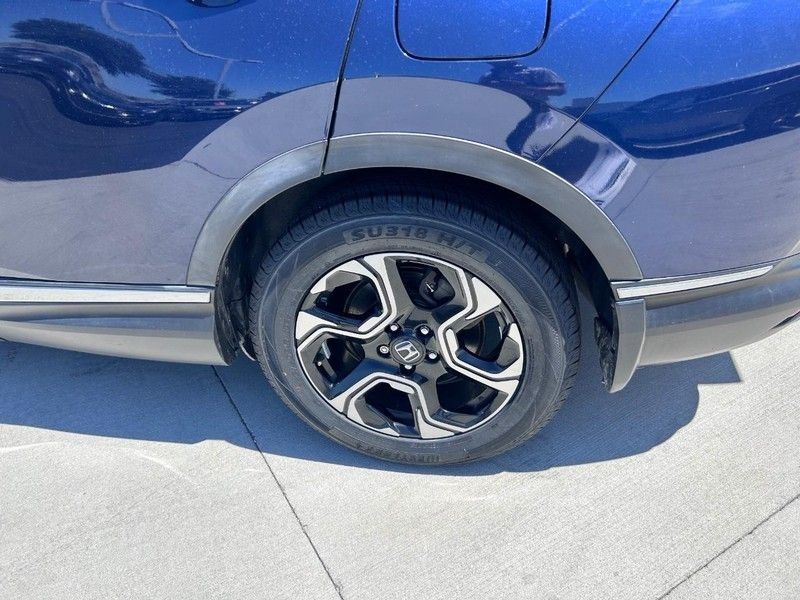 Vehicle image 7 of 24