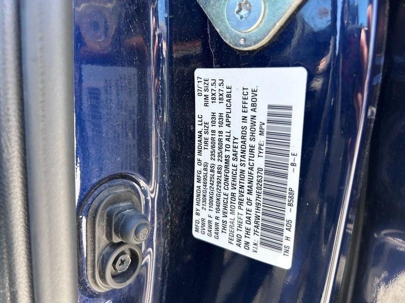 Vehicle image 20 of 24