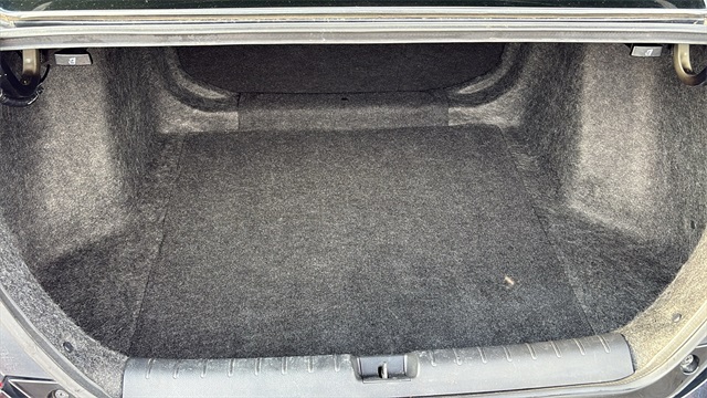 Vehicle image 7 of 30