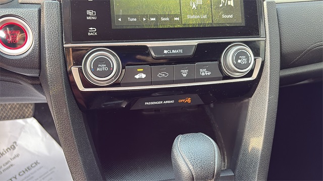 Vehicle image 19 of 30