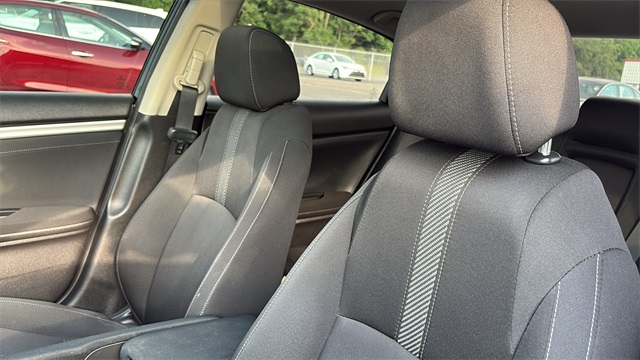 Vehicle image 12 of 30