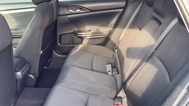 Vehicle image 11 of 30