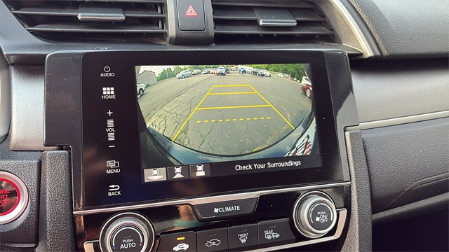 Vehicle image 18 of 30