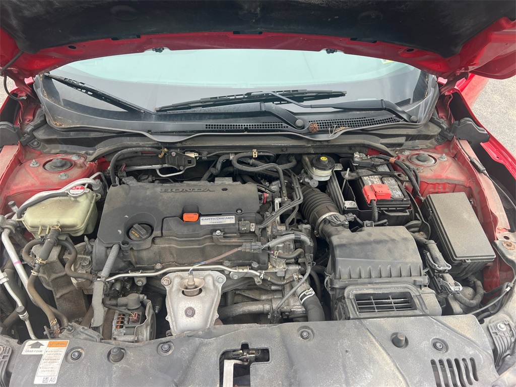 Vehicle image 27 of 32