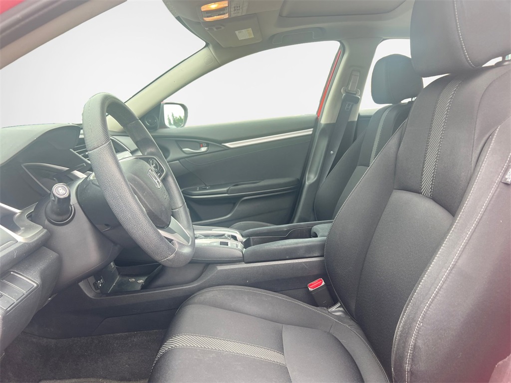 Vehicle image 11 of 32