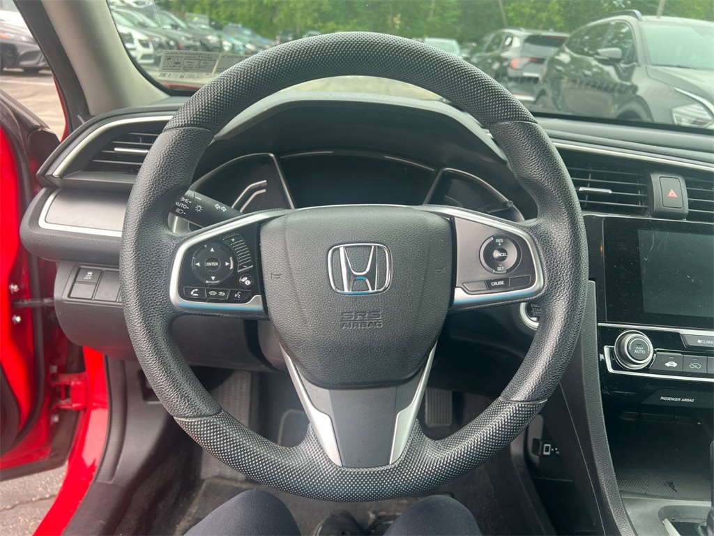 Vehicle image 15 of 32