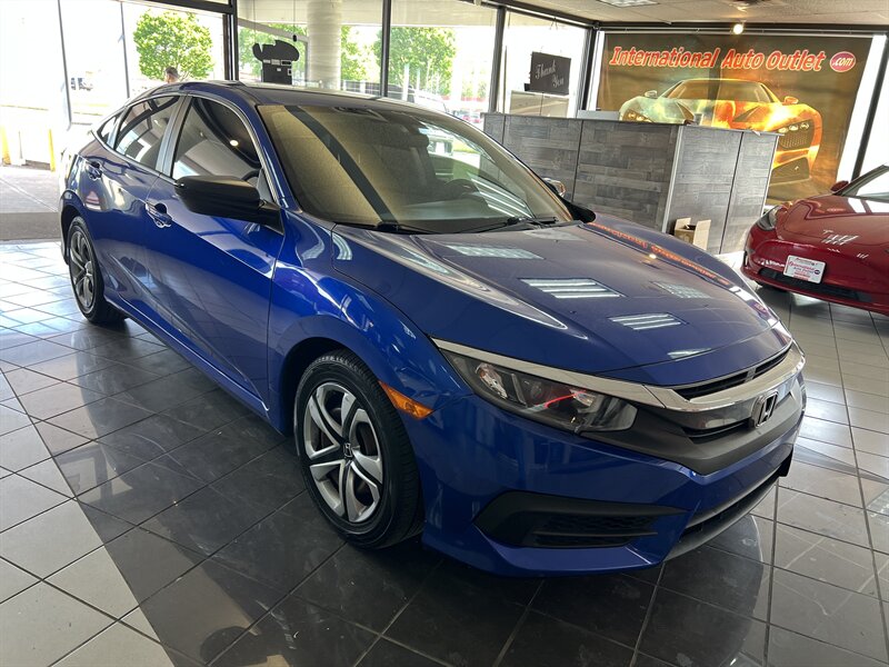 Vehicle image 3 of 33