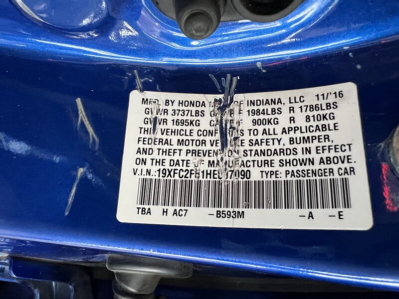 Vehicle image 32 of 33