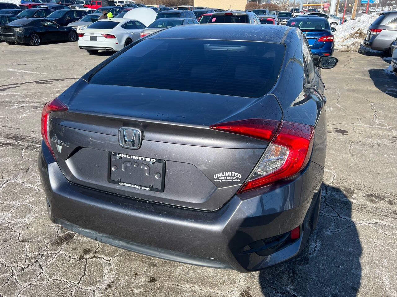 Vehicle image 8 of 23
