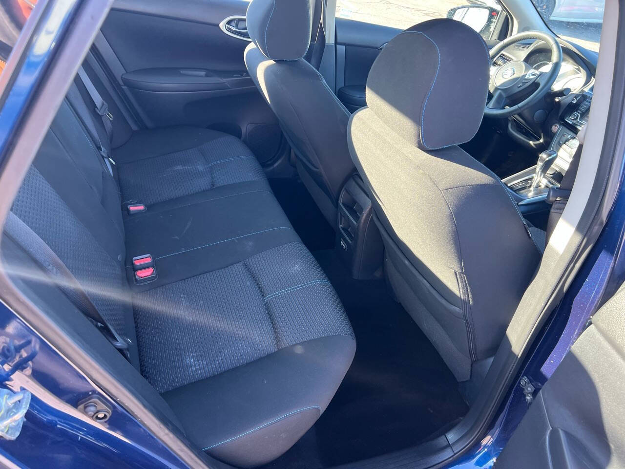 Vehicle image 15 of 23