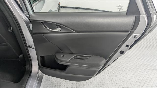 Vehicle image 26 of 35
