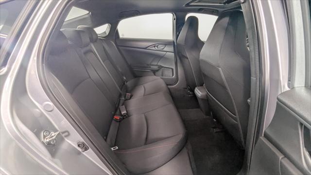 Vehicle image 25 of 35