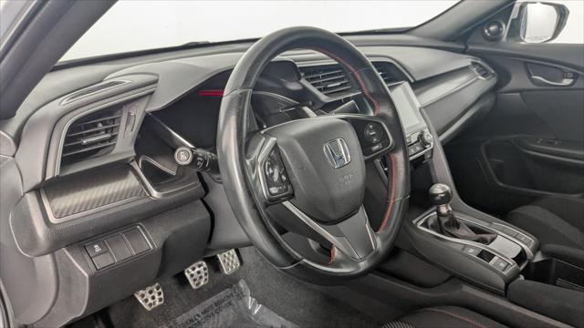 Vehicle image 14 of 35