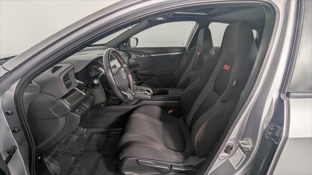 Vehicle image 12 of 35