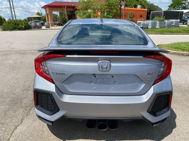 Vehicle image 3 of 32