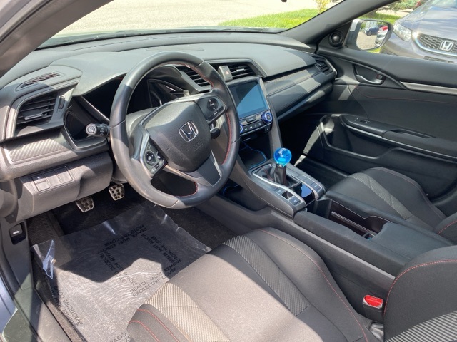 Vehicle image 6 of 32